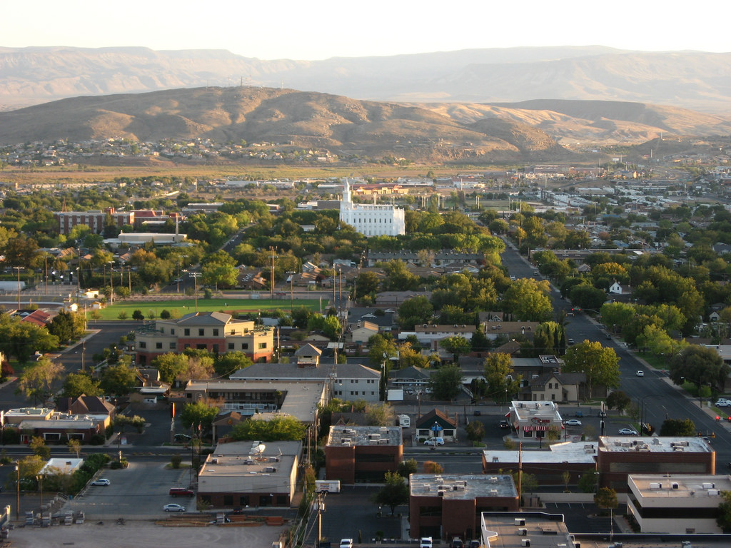 ST. UTAH IS THE FASTEST GROWING METROPOLITAN AREA IN THE USA